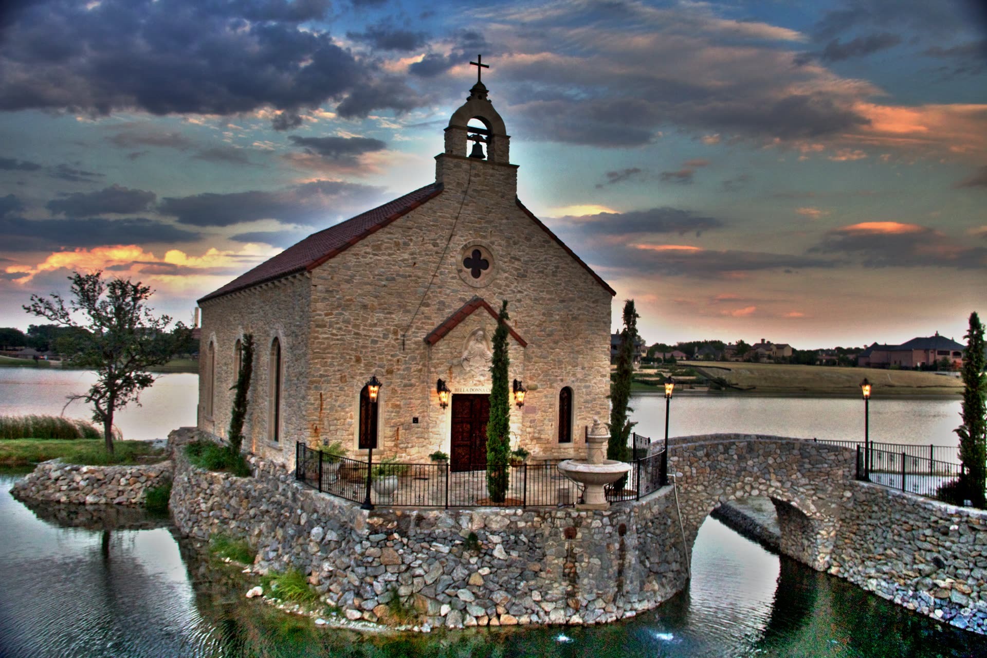 Bella Donna Chapel at Adriatica Village